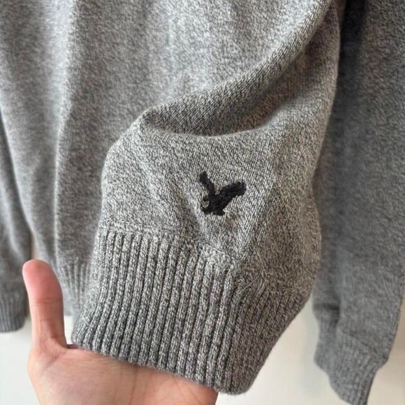 American Eagle Cotton Stripe Gray & Blue Crew Neck Sweater - Woman's Medium - Picture 6 of 10